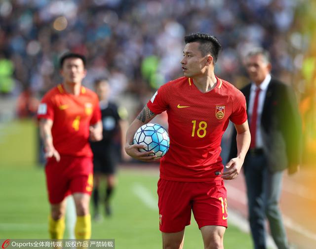 据法国媒体Eurosport报道，顿涅茨克矿工对苏达科夫要价3500万欧元，尤文图斯签他需要说服对方接受分期付款的支付方式。
